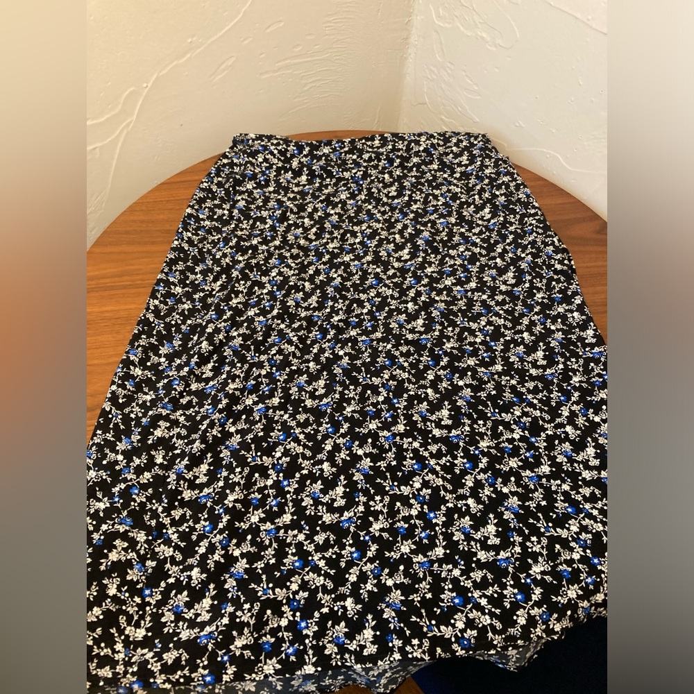Gap Midi Skirt-L
